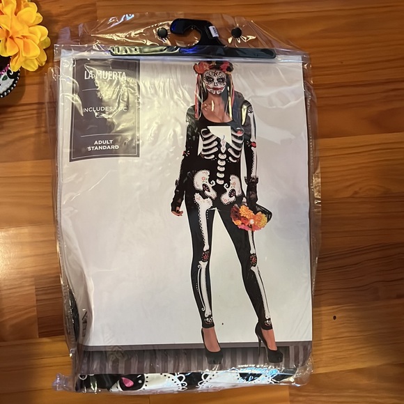 La Muerta Womens Halloween Costume - Picture 2 of 5